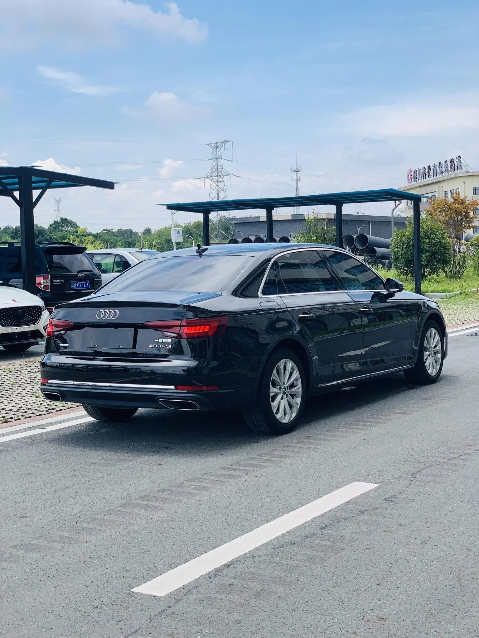 Audi A4L 2019 40 TFSI Progressive China VI