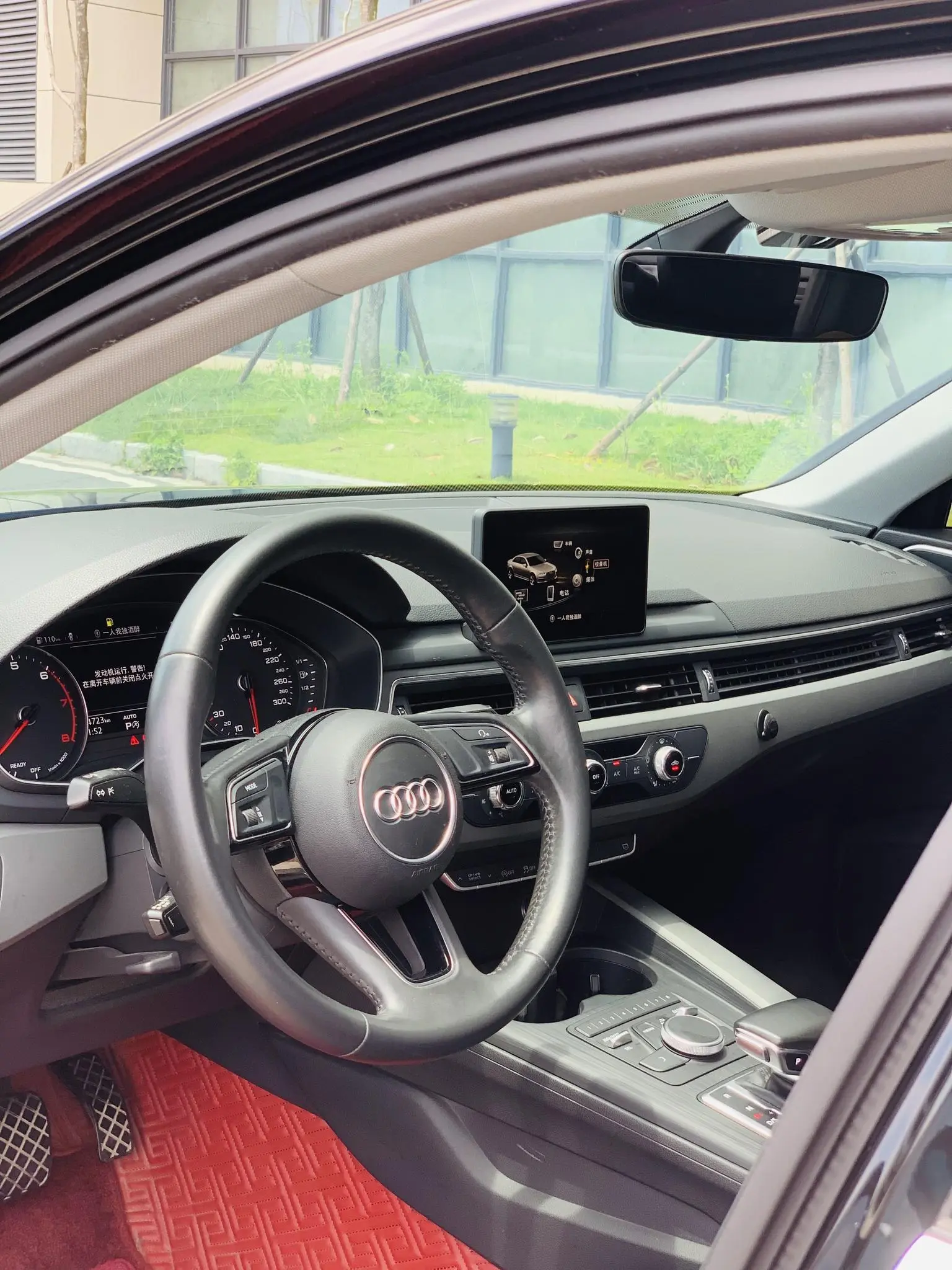Audi A4L 2019 40 TFSI Progressive China VI