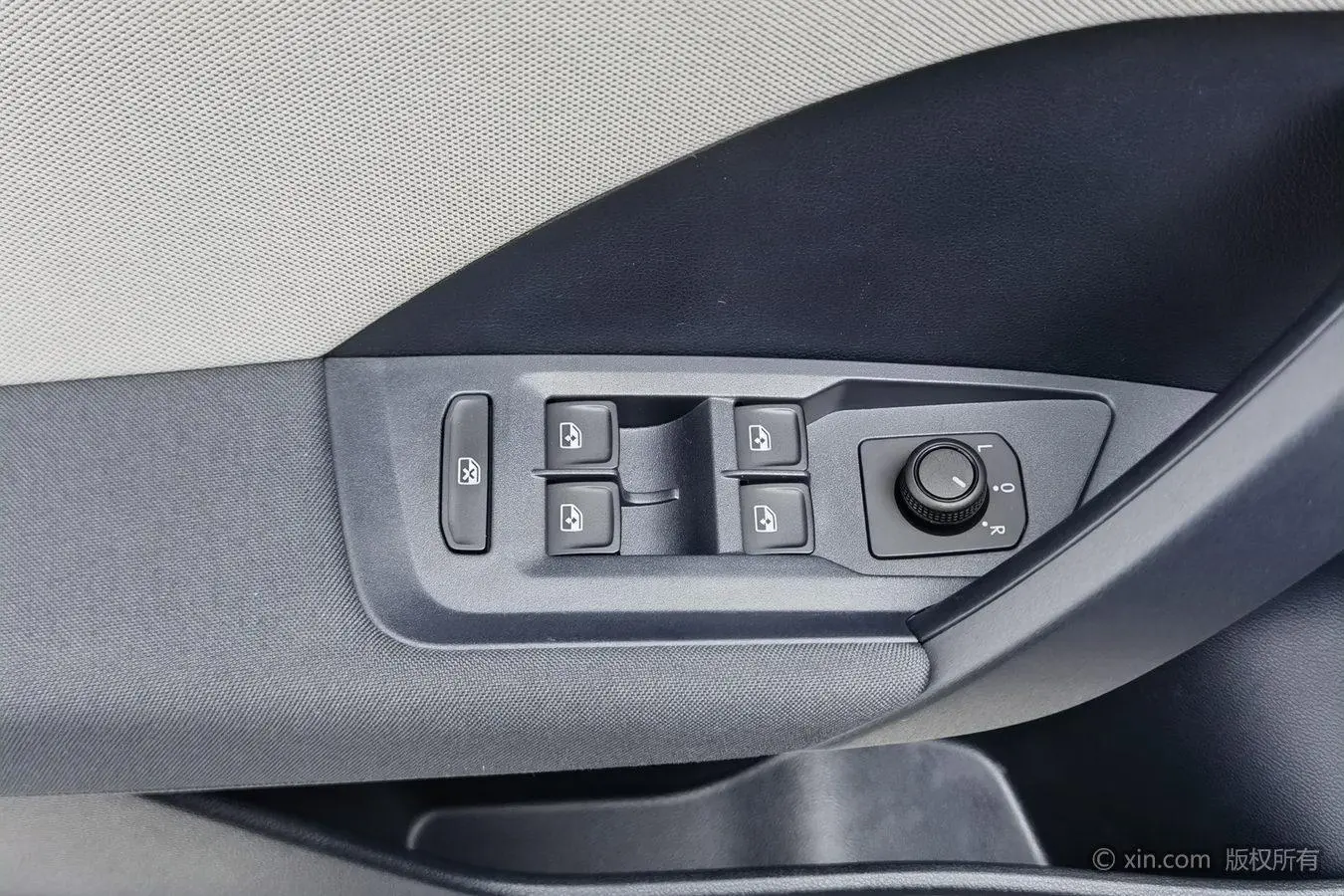 Volkswagen Tharu 2023 300TSI 2WD