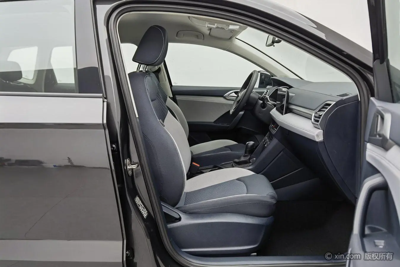 Volkswagen Tharu 2023 300TSI 2WD