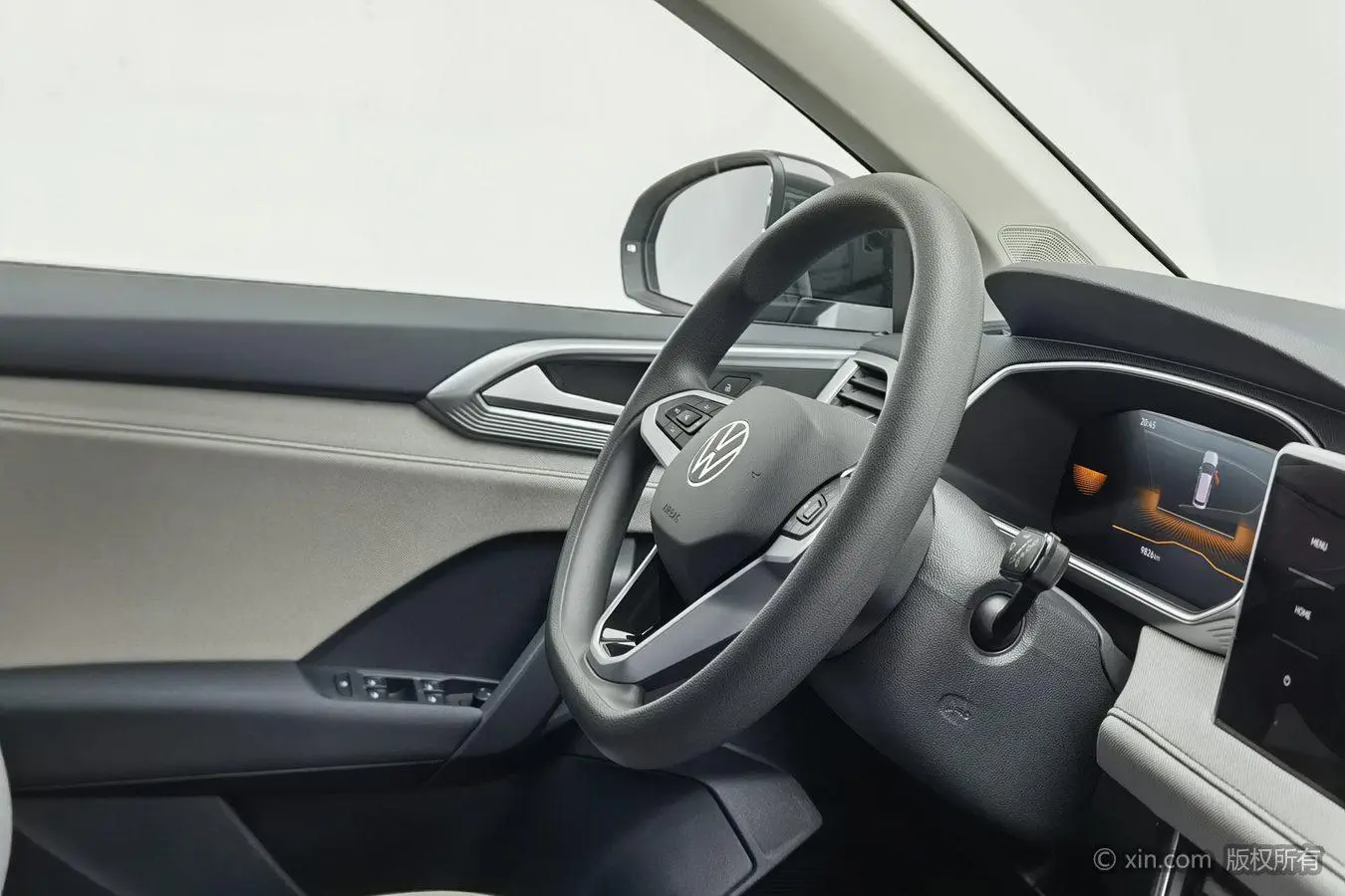 Volkswagen Tharu 2023 300TSI 2WD