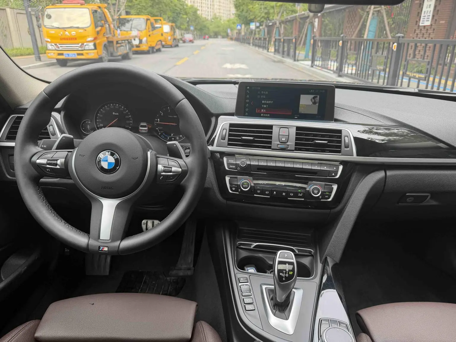 BMW 3 Series 2018 320Li Leading M Sport Package