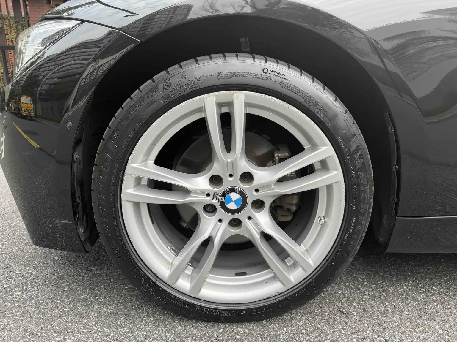 BMW 3 Series 2018 320Li Leading M Sport Package