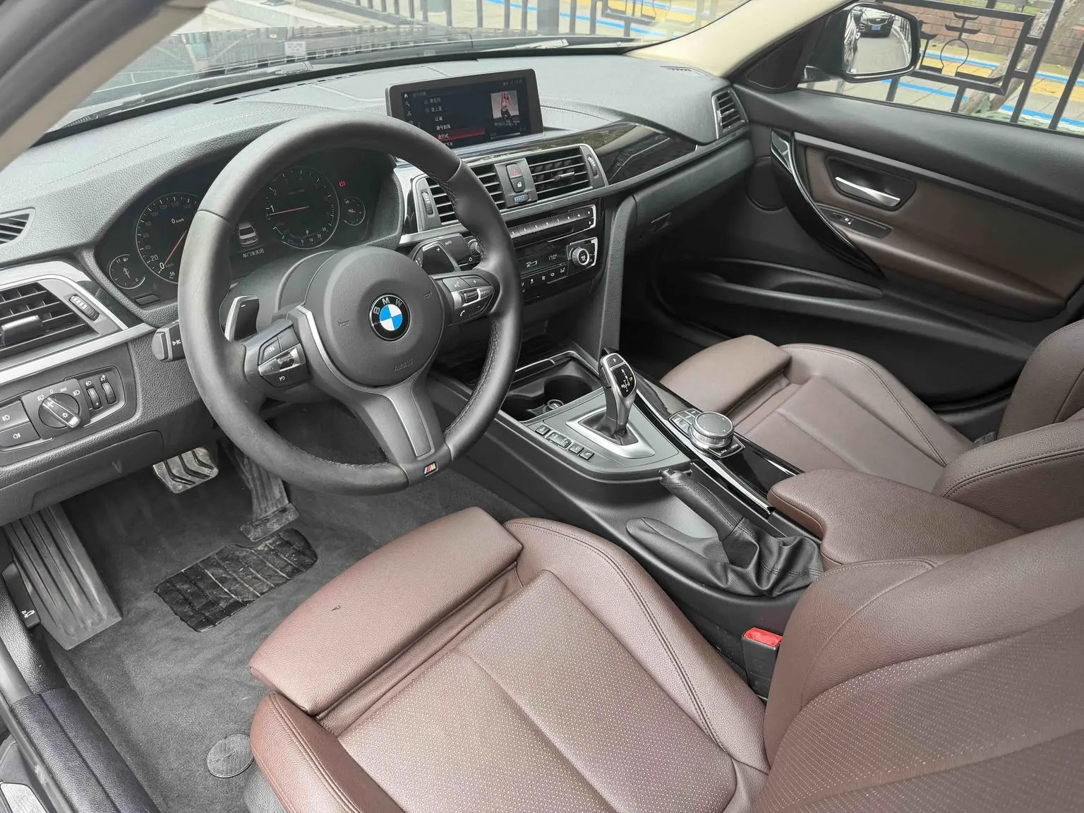 BMW 3 Series 2018 320Li Leading M Sport Package