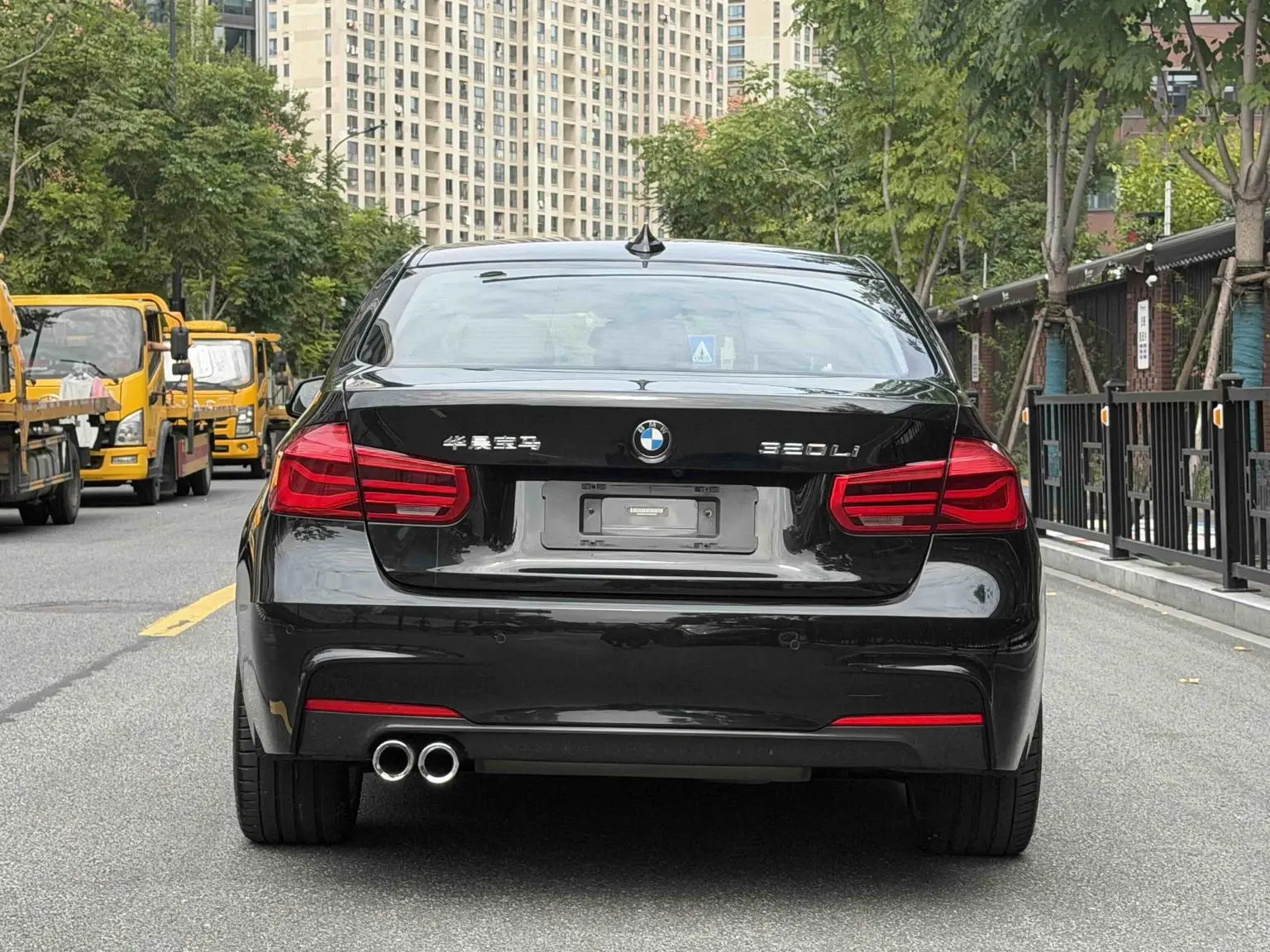 BMW 3 Series 2018 320Li Leading M Sport Package