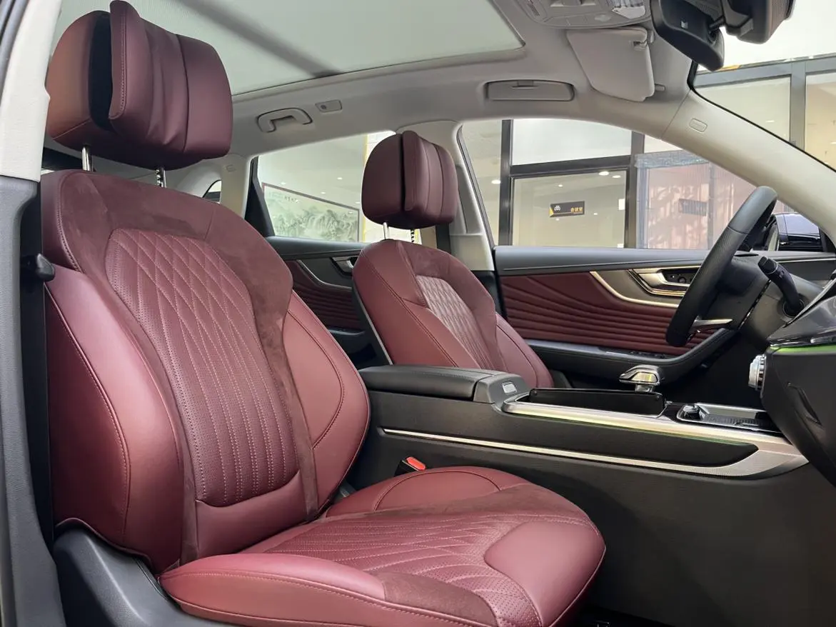 Hongqi HS5 2023 2.0T Pro