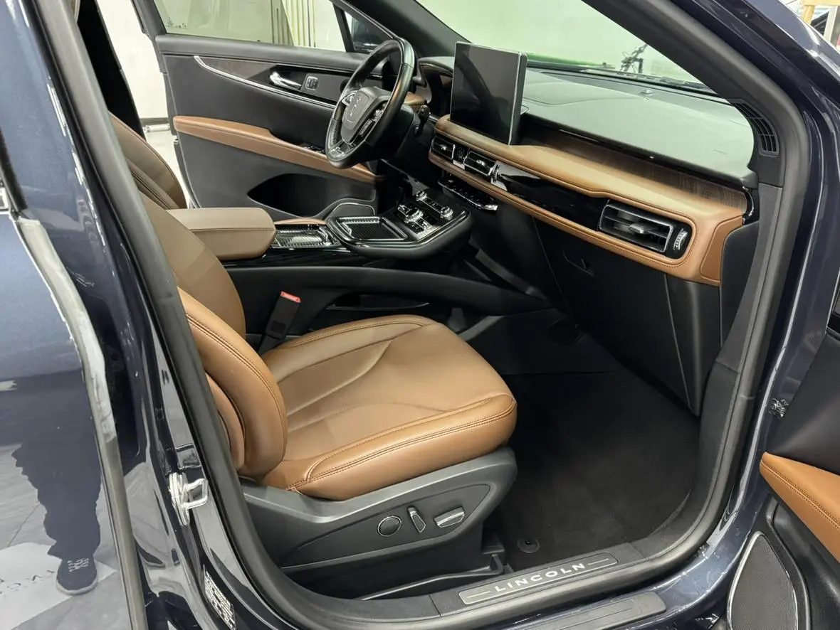 Lincoln Nautilus 2021 2.0T 4WD Premium