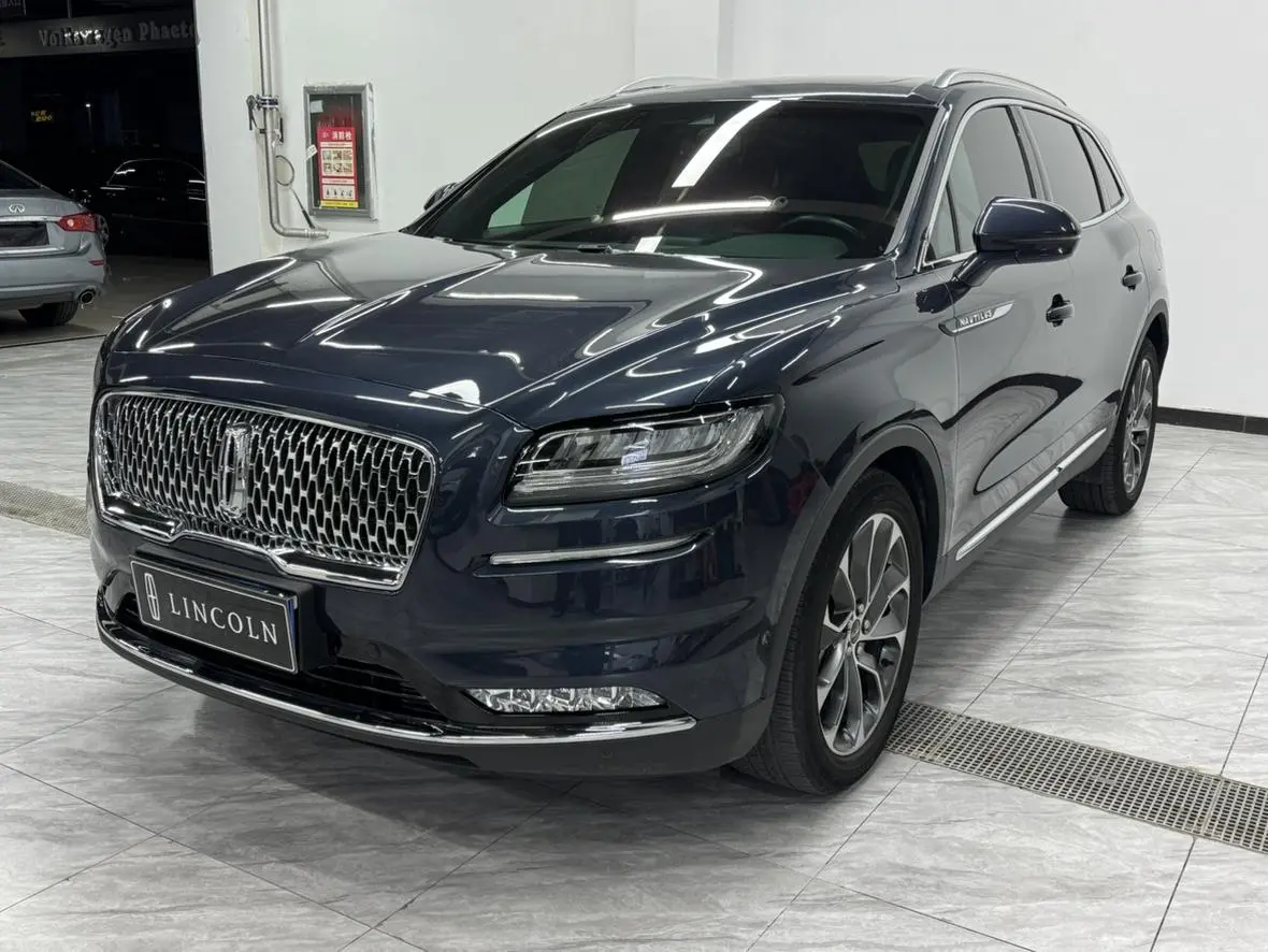 Lincoln Nautilus 2021 2.0T 4WD Premium