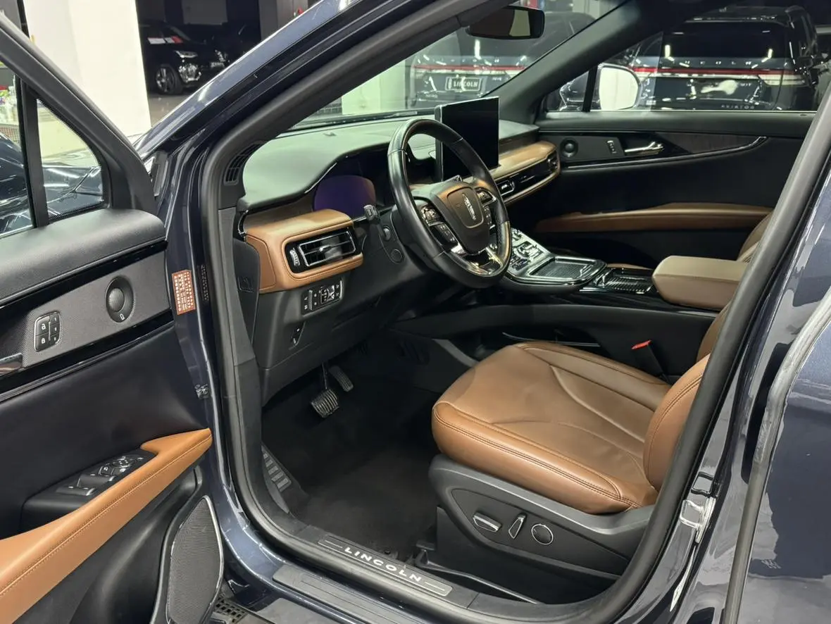 Lincoln Nautilus 2021 2.0T 4WD Premium
