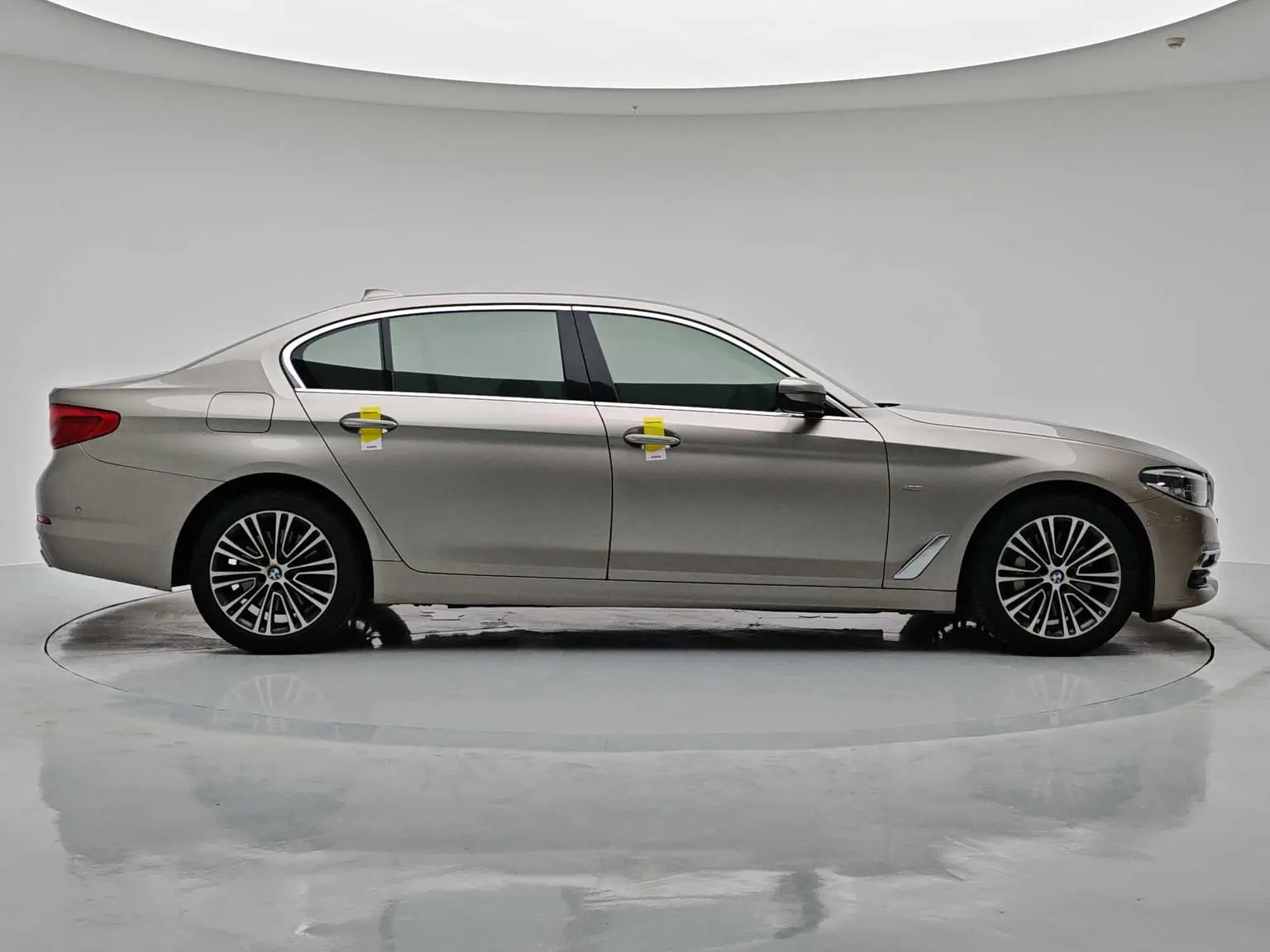 BMW 5 Series 2018 530Li Premium Plus Luxury Package