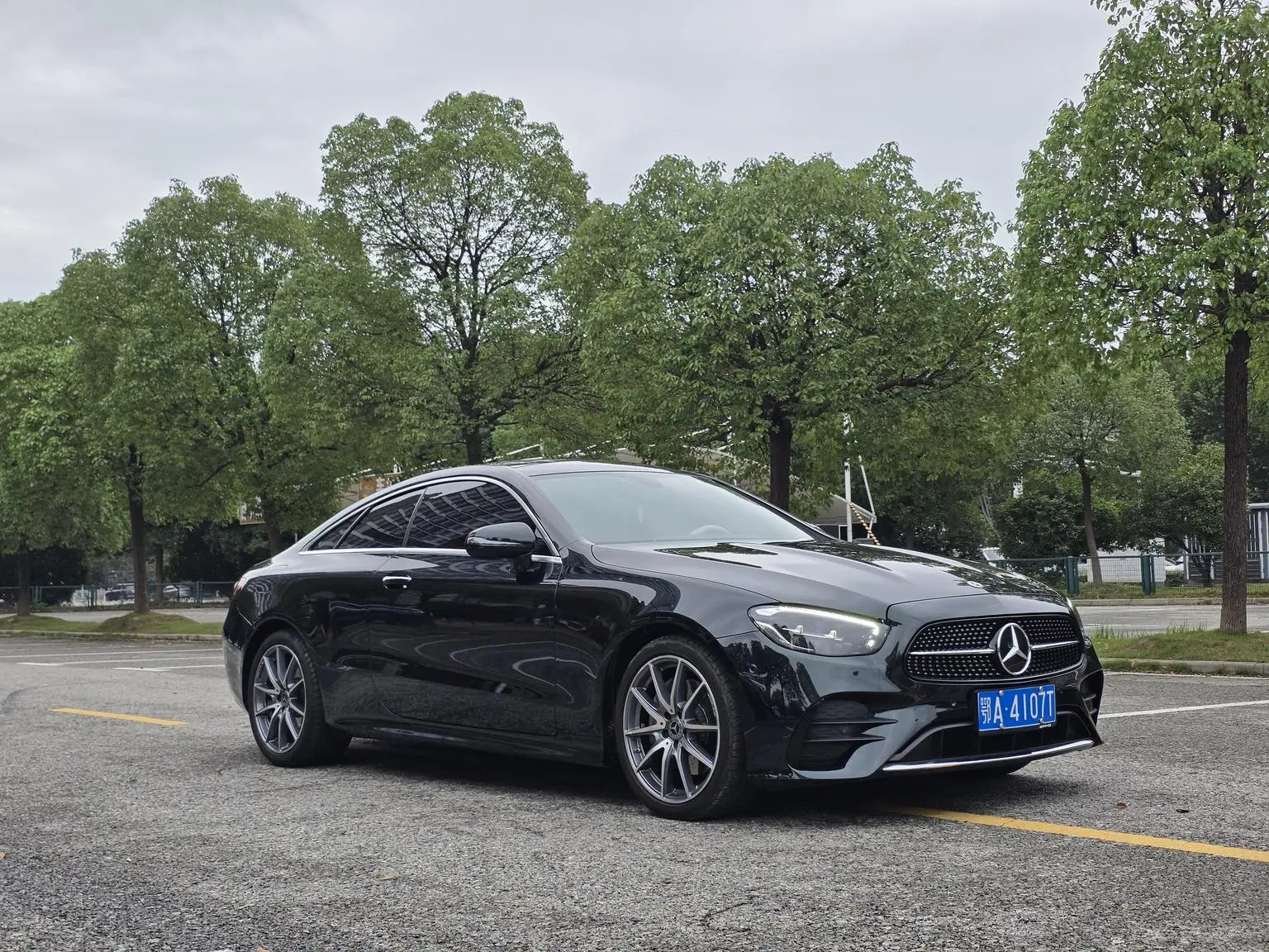 Mercedes-Benz E Class ( Import ) 2023 E 260 4MATIC Coupe