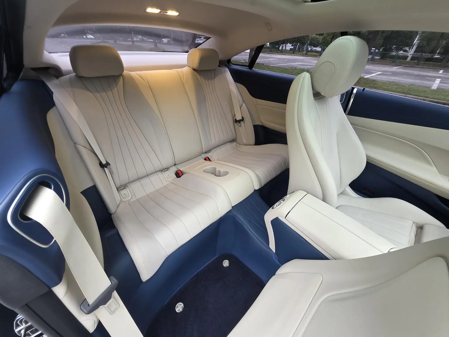 Mercedes-Benz E Class ( Import ) 2023 E 260 4MATIC Coupe