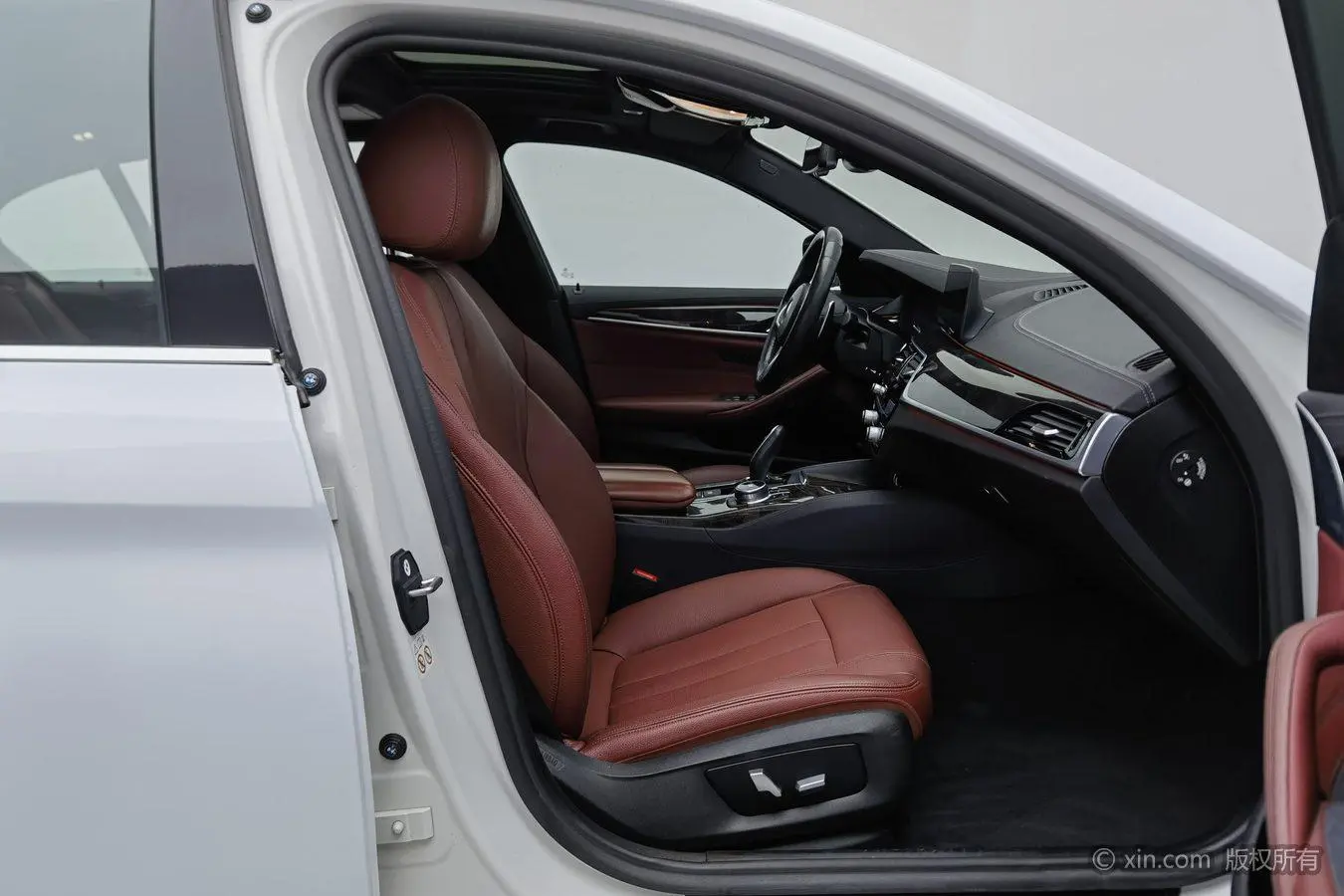 BMW 5 Series 2020 530Li Leading M Sport Package