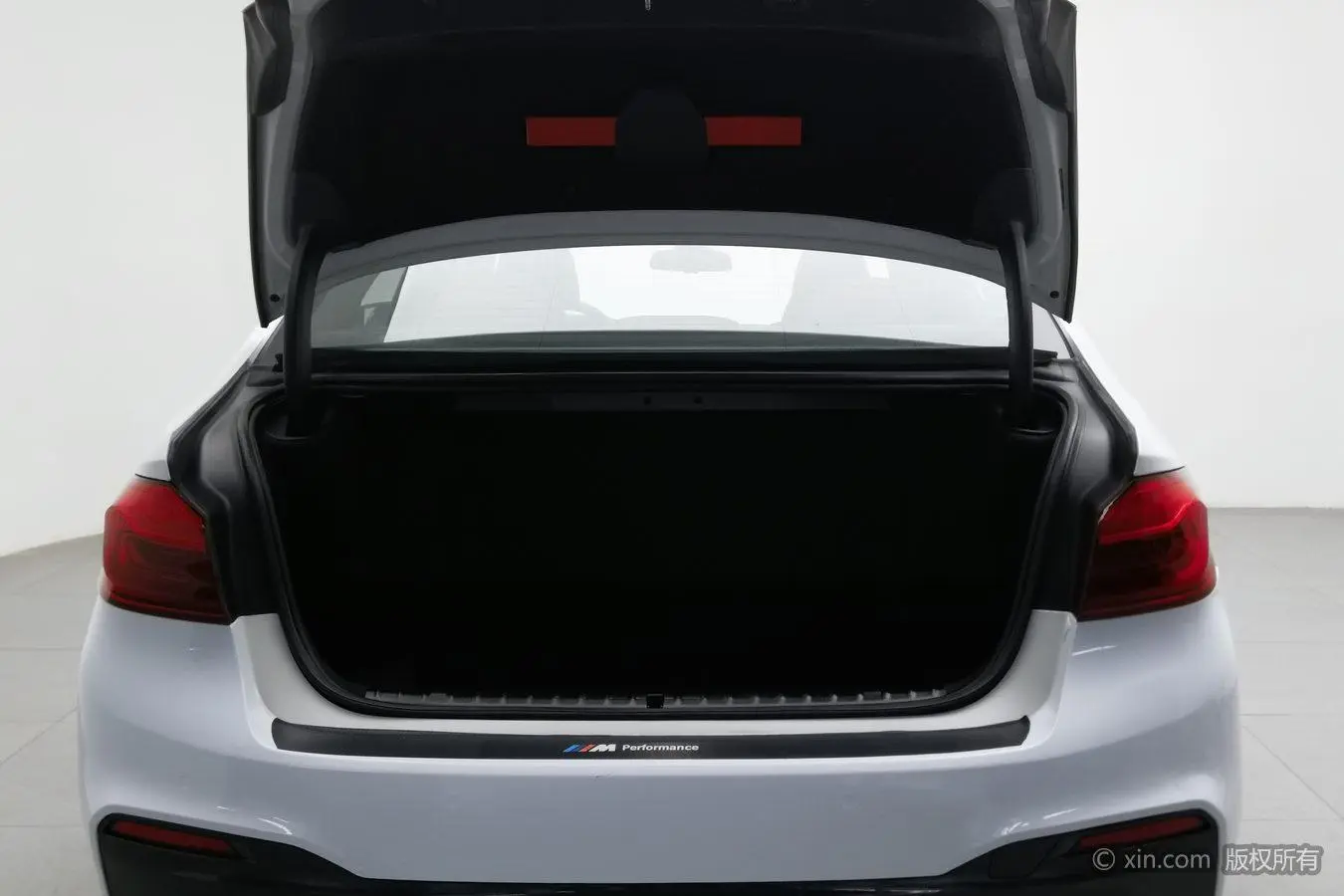 BMW 5 Series 2020 530Li Leading M Sport Package