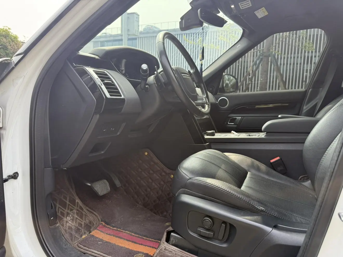 Land Rover Discovery 2020 3.0 V6 SE
