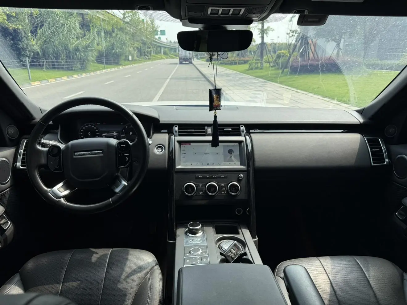 Land Rover Discovery 2020 3.0 V6 SE
