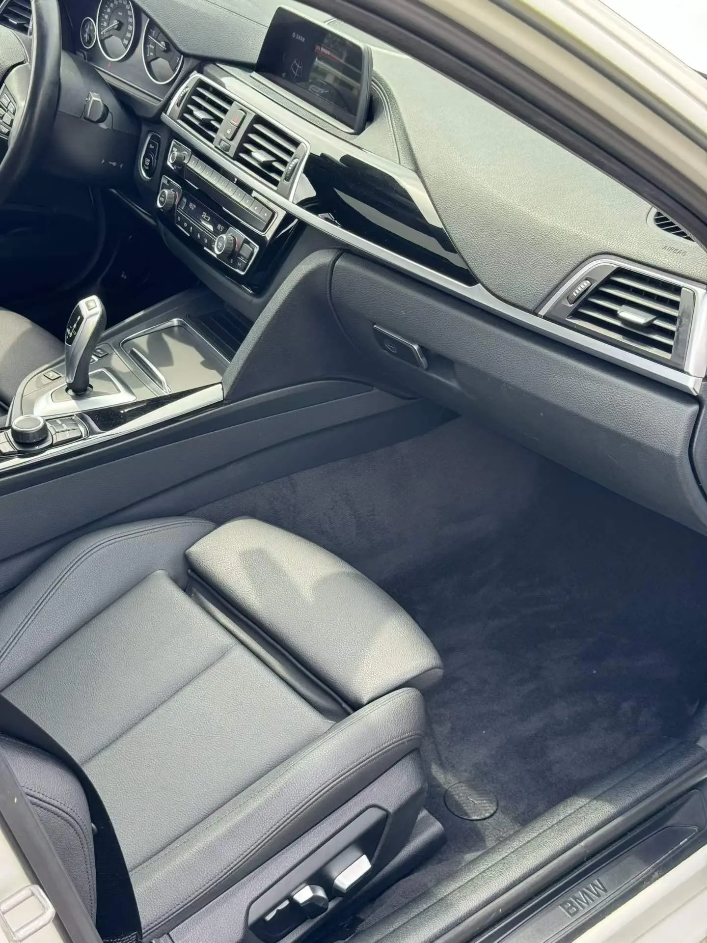 BMW 3 Series 2018 320Li Fashion