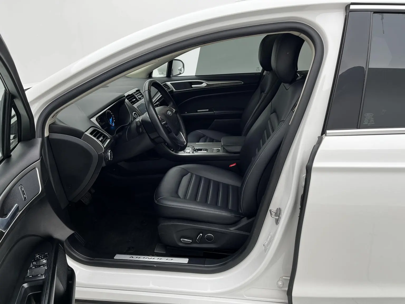 Ford Mondeo 2020 EcoBoost 180 Fashion