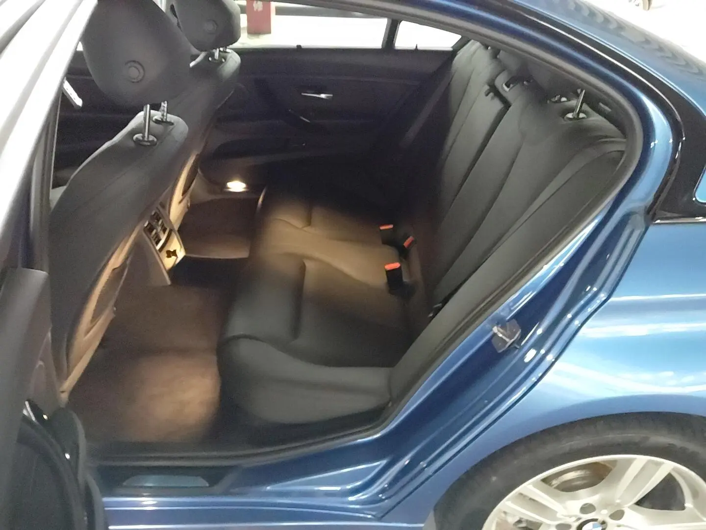 BMW 3 Series 2018 320Li Leading M Sport Package