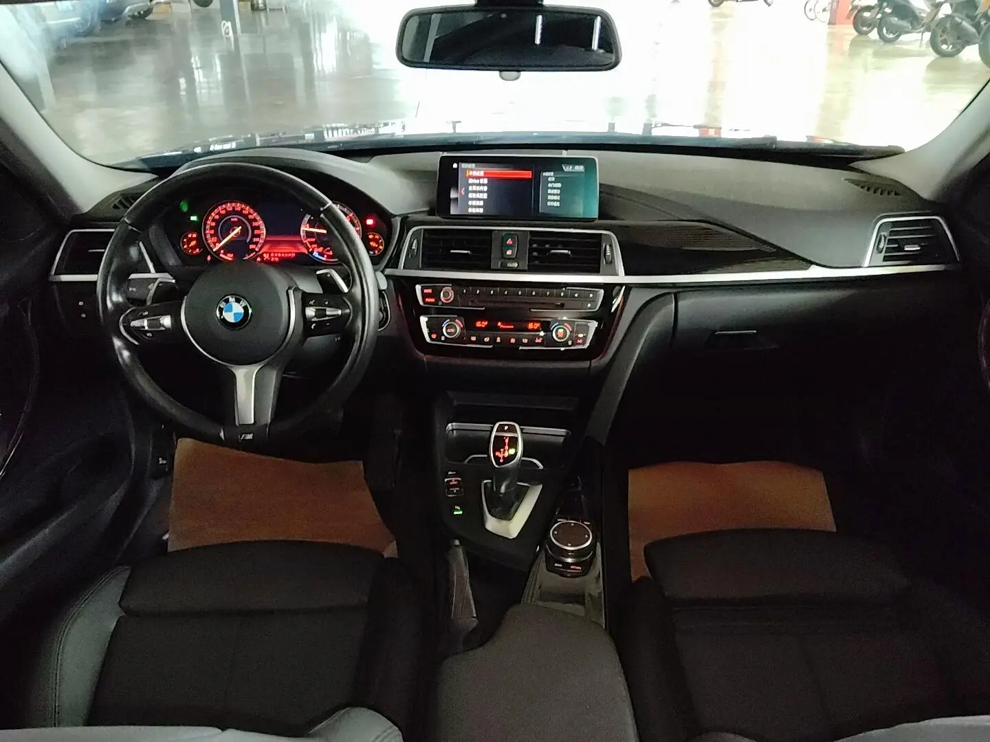 BMW 3 Series 2018 320Li Leading M Sport Package