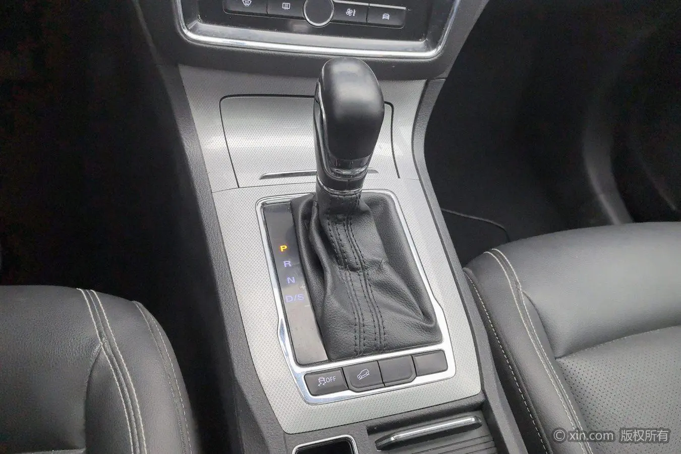 Roewe RX5 2020 20T Auto 4G Connected