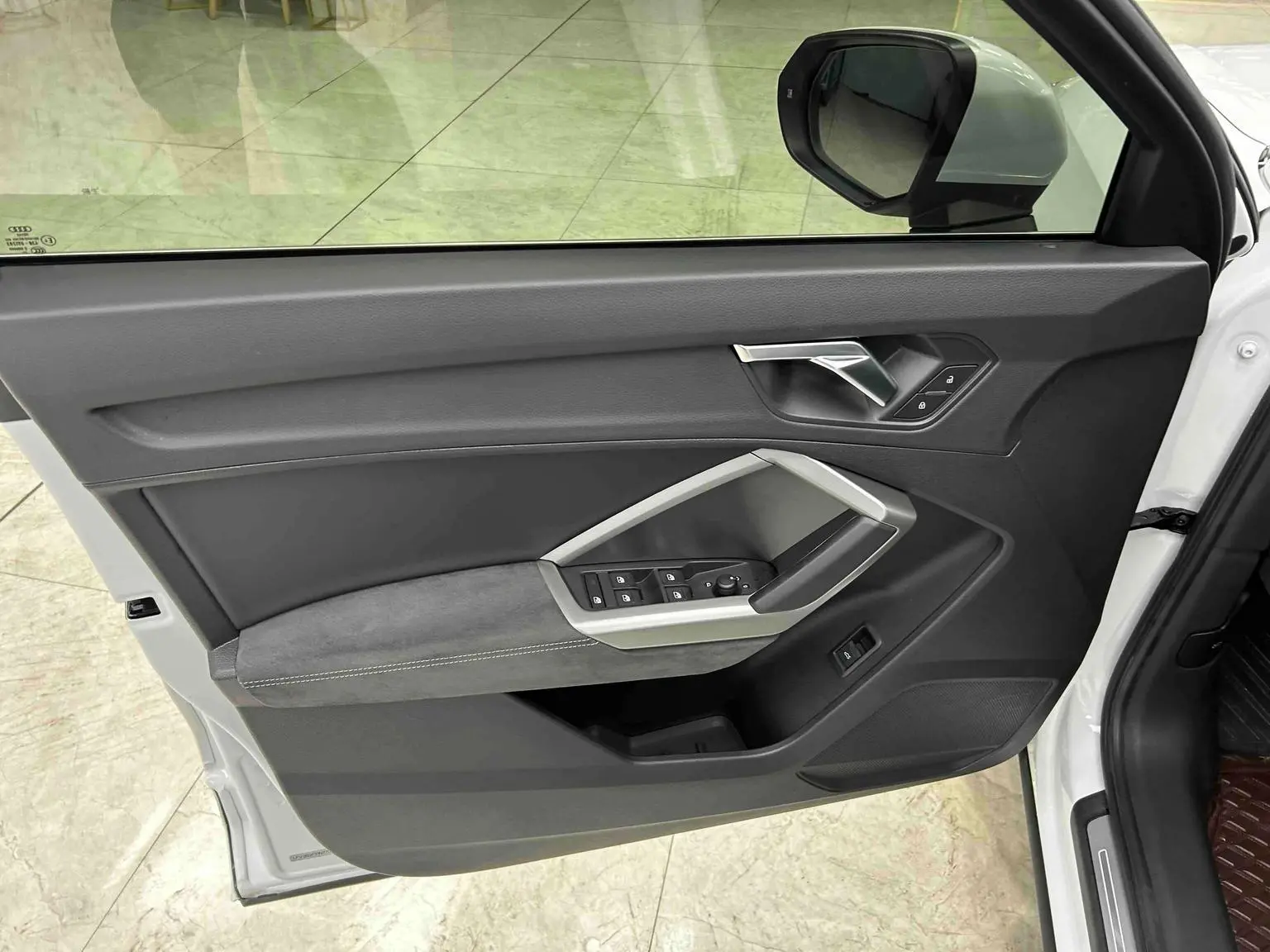 Audi Q3 2022 35 TFSI Dynamic Fashion