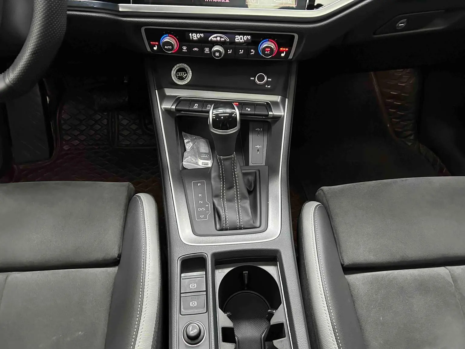Audi Q3 2022 35 TFSI Dynamic Fashion