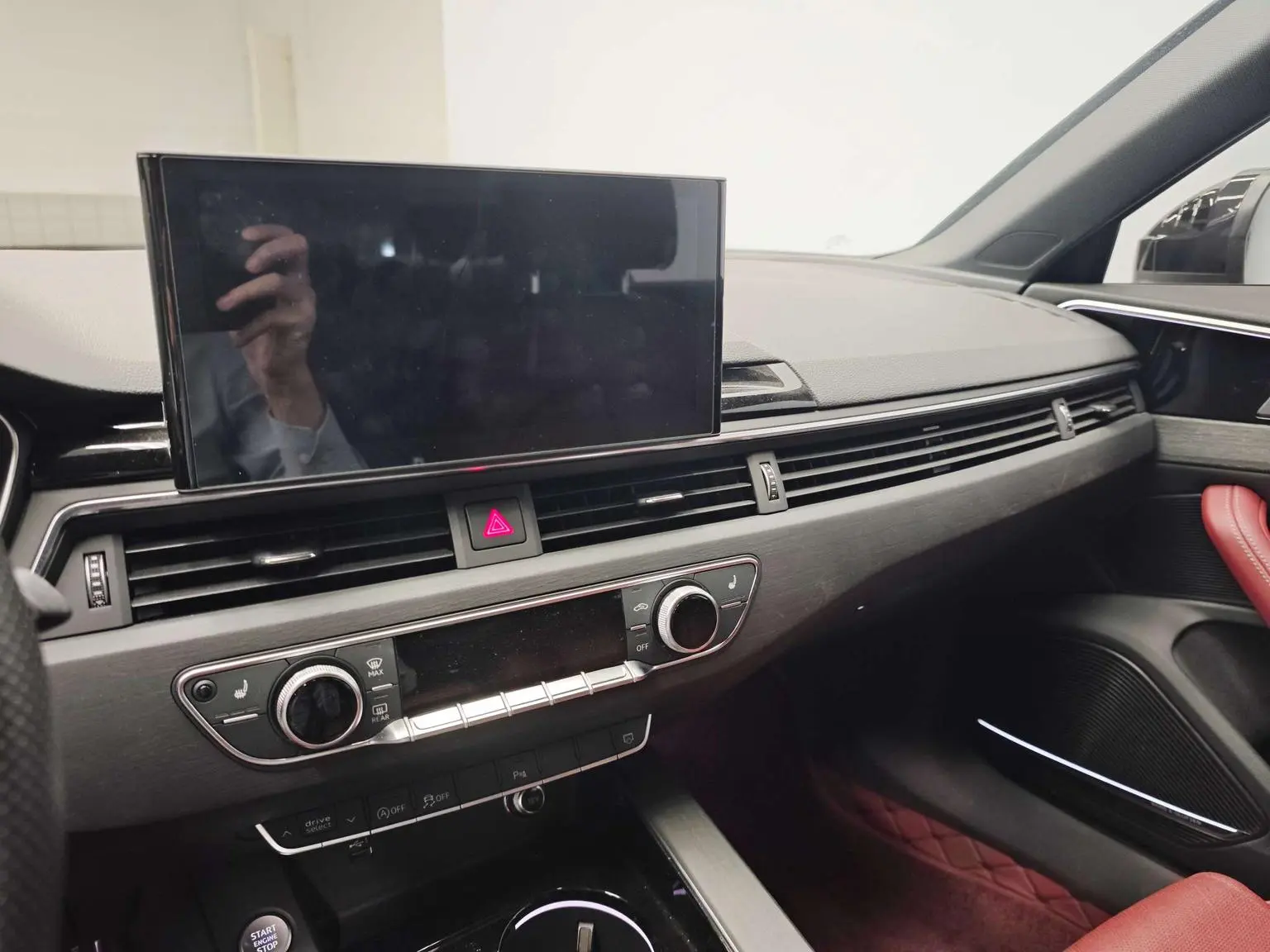 Audi A4L 2023 40 TFSI Dynamic Luxury Star