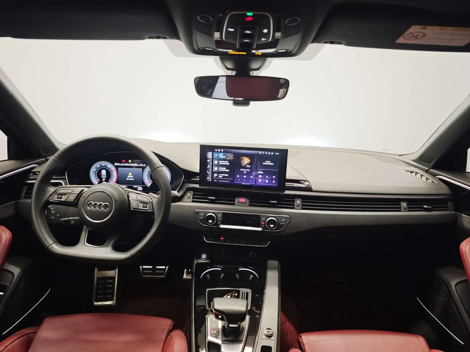Audi A4L 2023 40 TFSI Dynamic Luxury Star