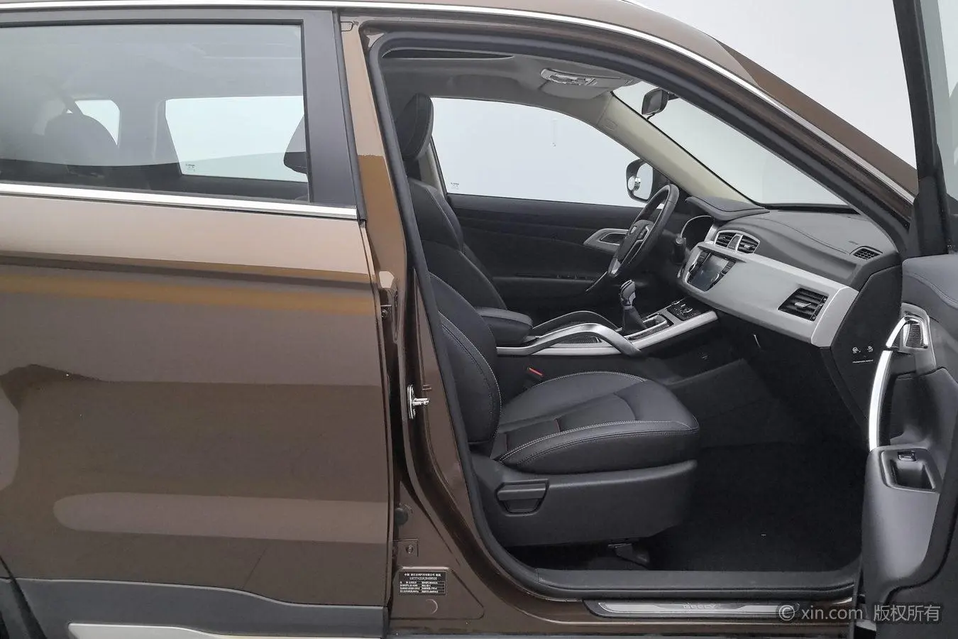 Geely Boyue 2018 1.8TD Manual 2WD Smart Connected 4G Connected