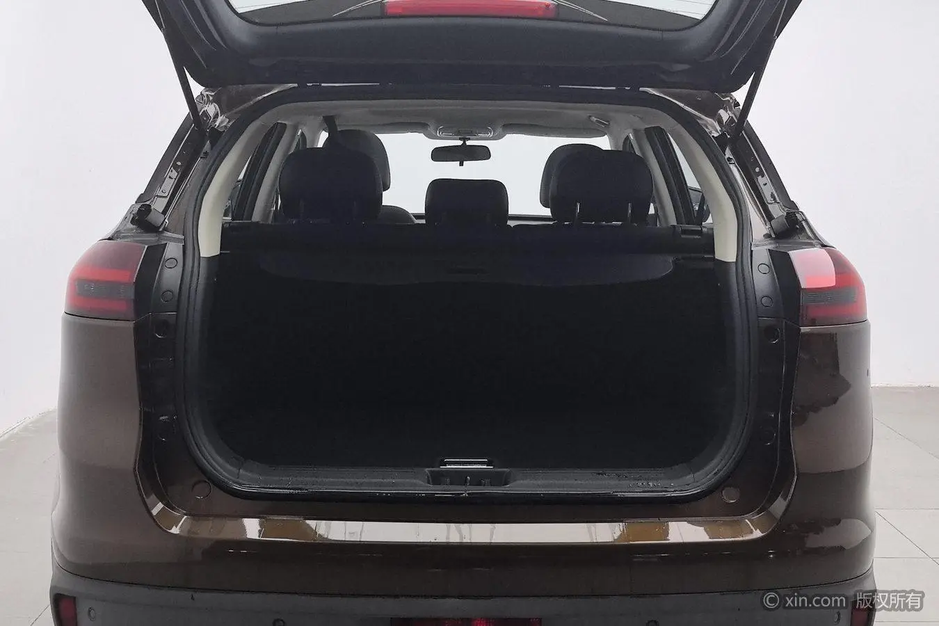 Geely Boyue 2018 1.8TD Manual 2WD Smart Connected 4G Connected