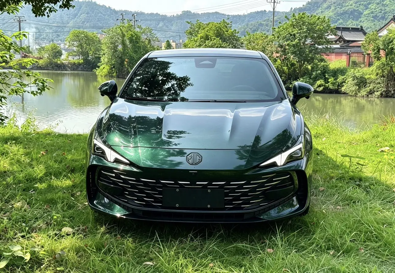 MG MG7 2025 2.0T Auto