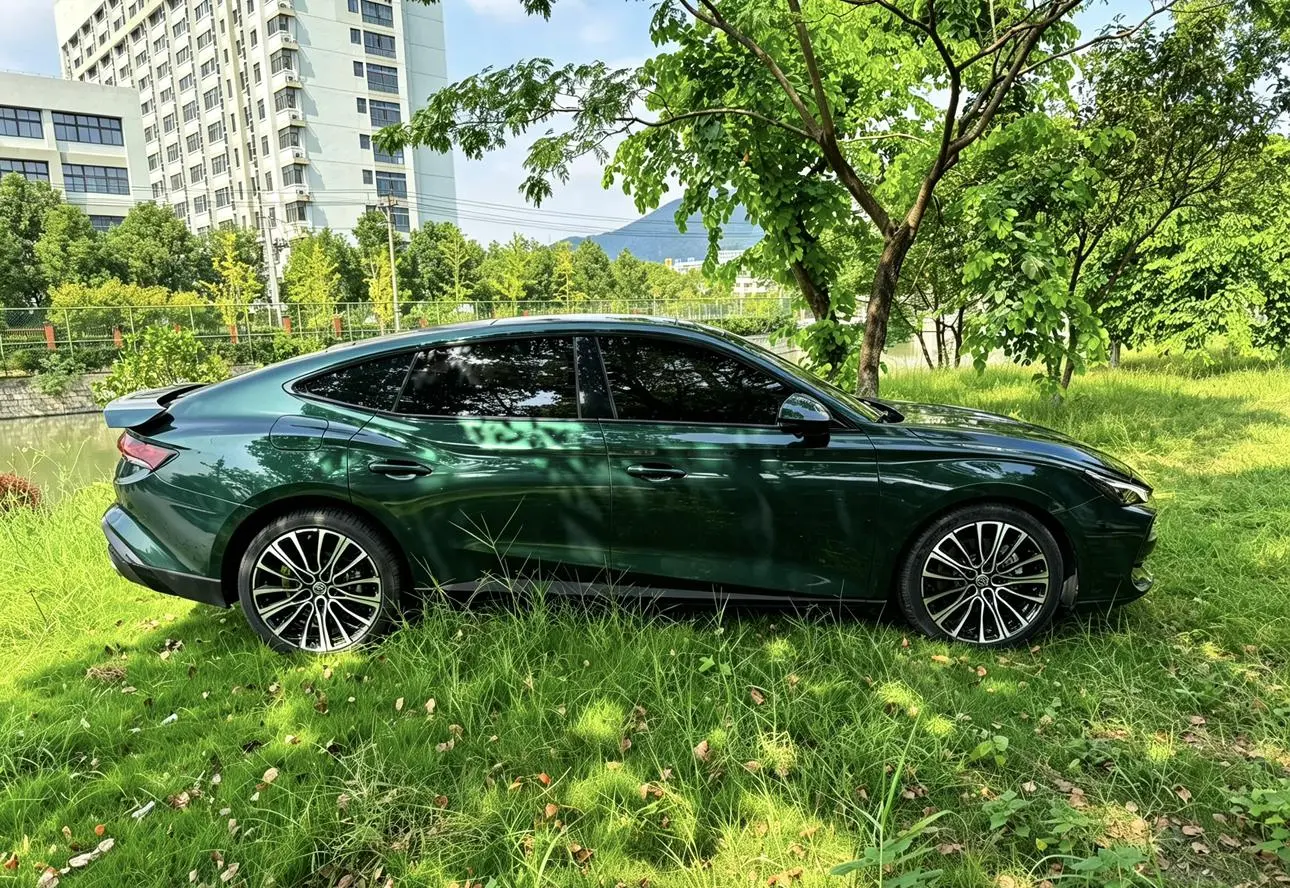 MG MG7 2025 2.0T Auto