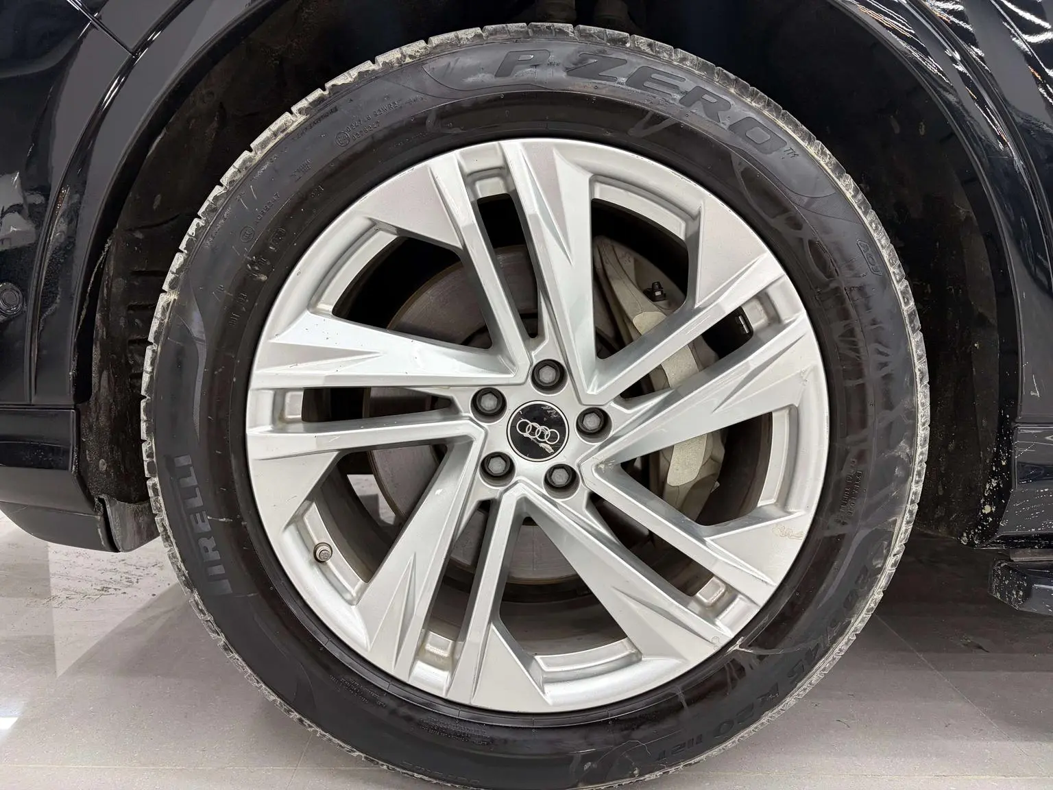 Audi Q7 2023 45 TFSI quattro S line Sport