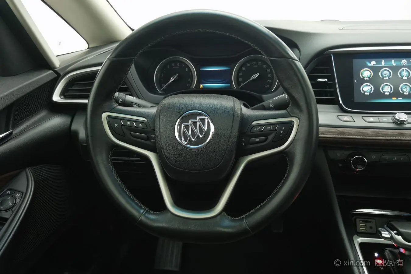 Buick GL6 2019 18T 6 seat Connected Luxury China VI