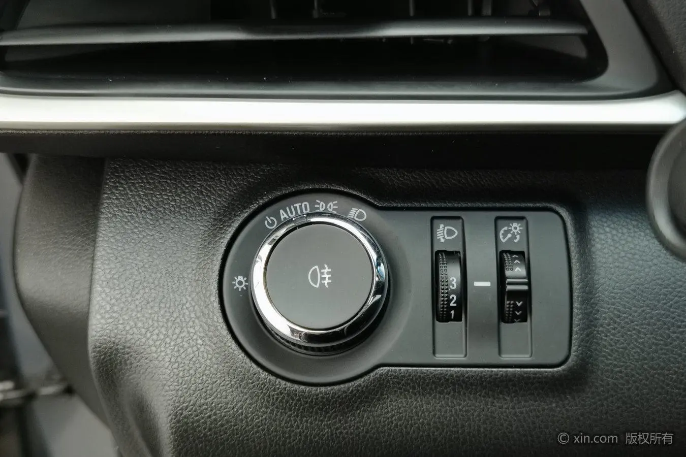 Buick GL6 2019 18T 6 seat Connected Luxury China VI