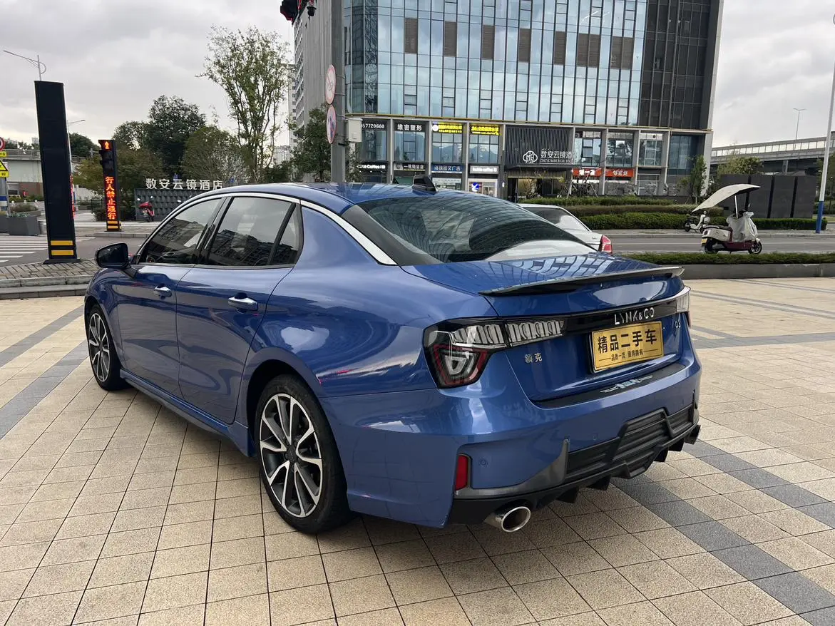 Lynk & Co 03 2019 1.5TD DCT Dynamic