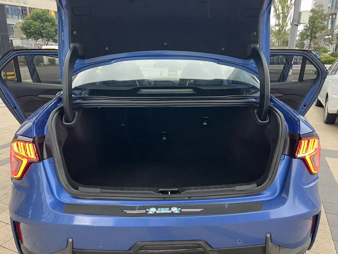 Lynk & Co 03 2019 1.5TD DCT Dynamic