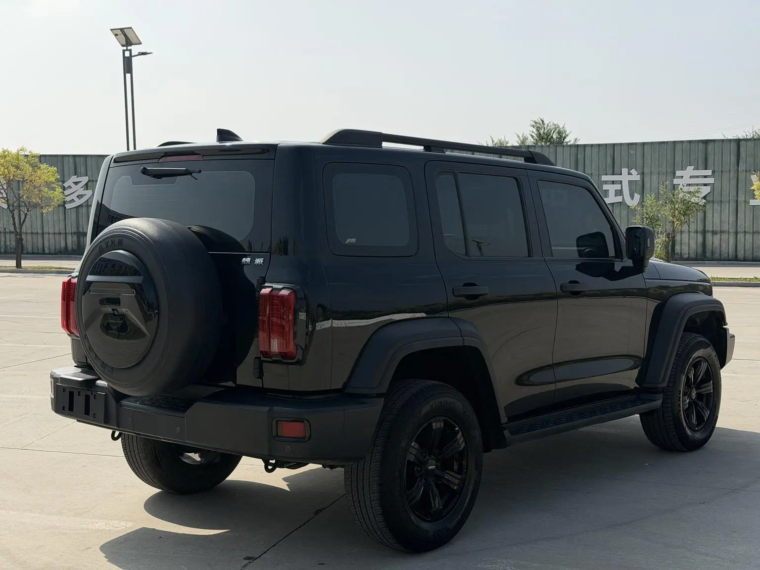 300 2021 2.0T