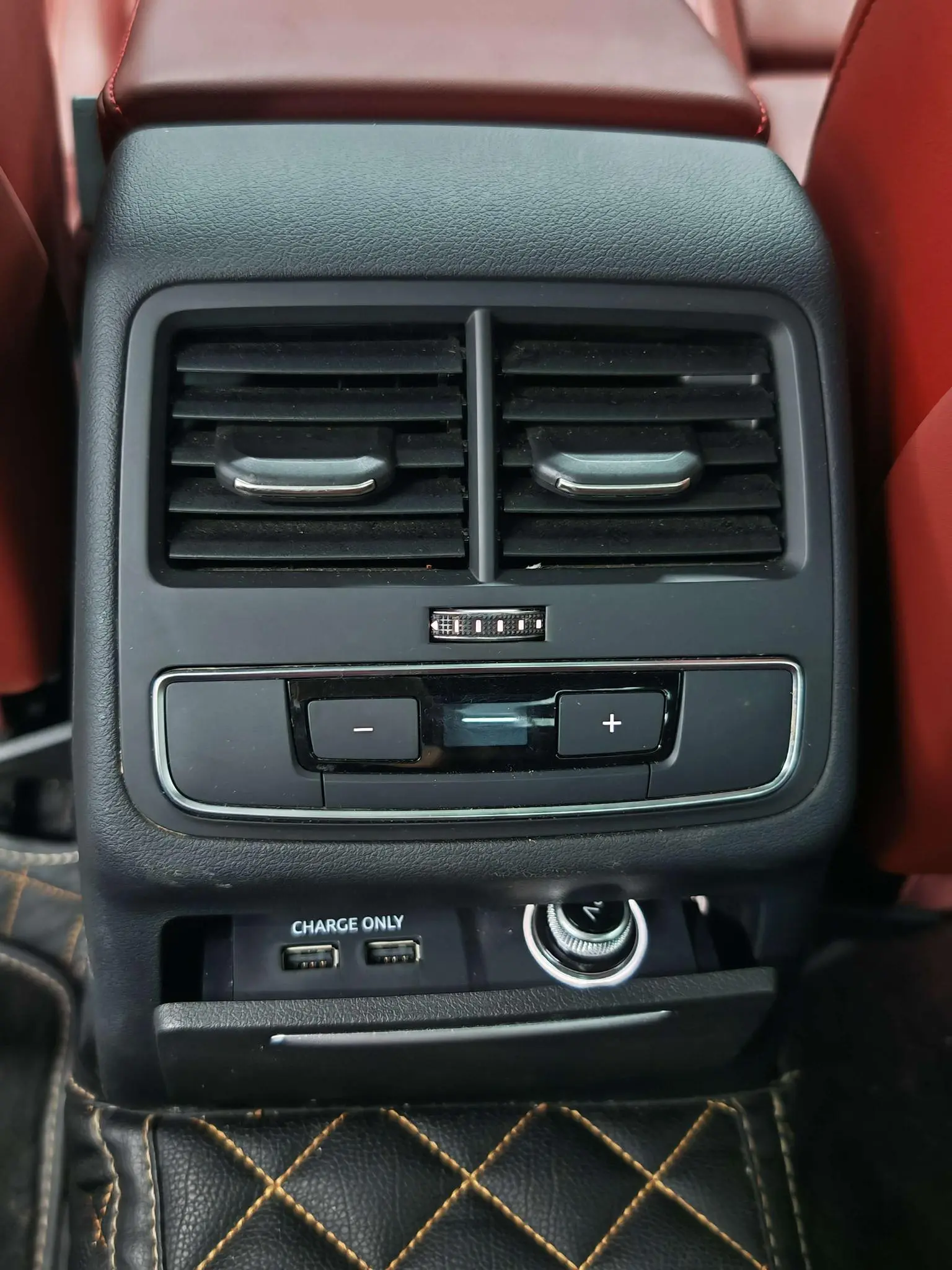 Audi A4L 2025 200 Units Comfort Plus 40 TFSI Dynamic Luxury