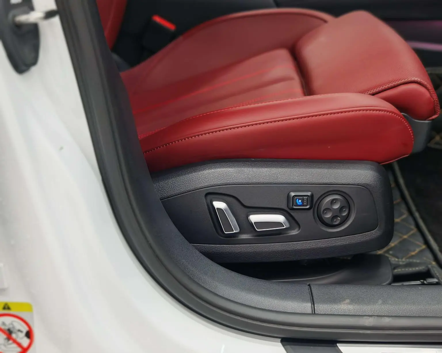 Audi A4L 2025 200 Units Comfort Plus 40 TFSI Dynamic Luxury