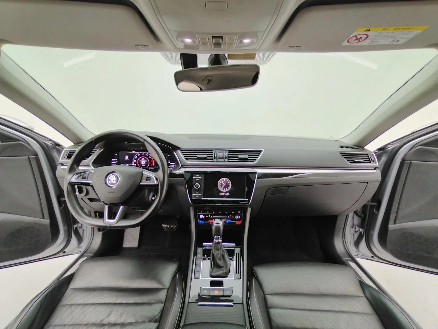 Skoda Superb 2019 Facelift TSI330 DSG Luxury