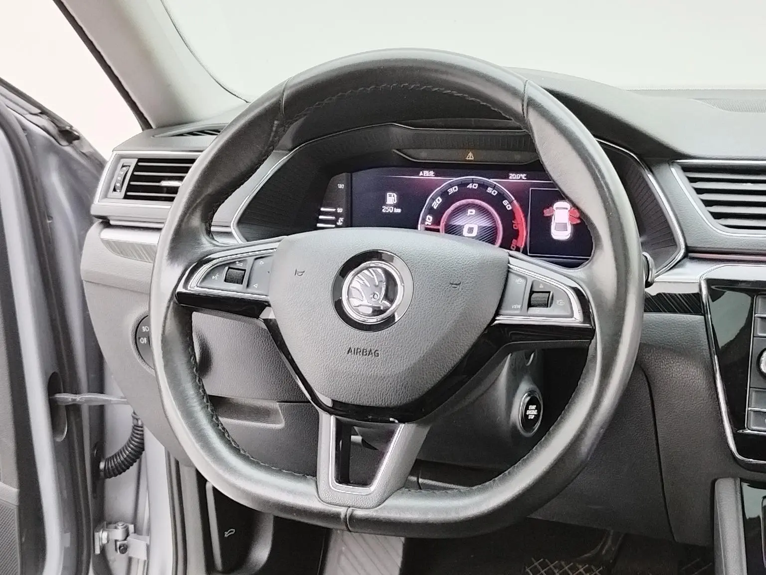 Skoda Superb 2019 Facelift TSI330 DSG Luxury