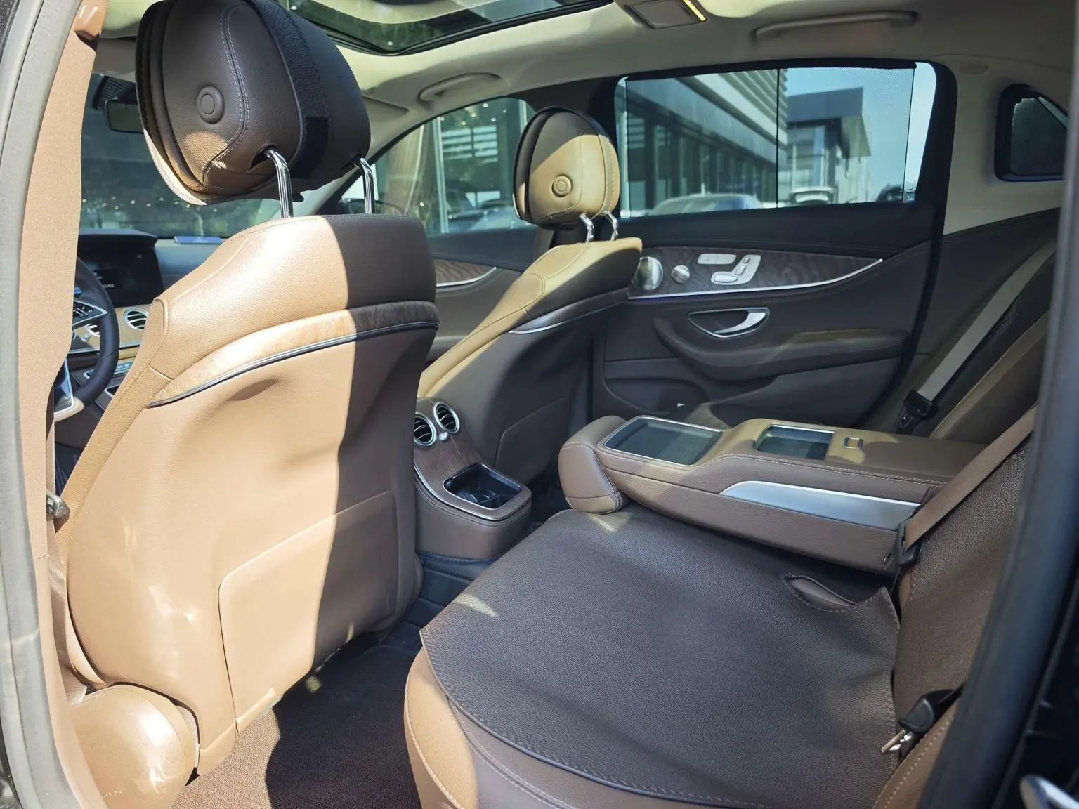 Mercedes-Benz E Class 2023 E 300 L Luxury Sedan