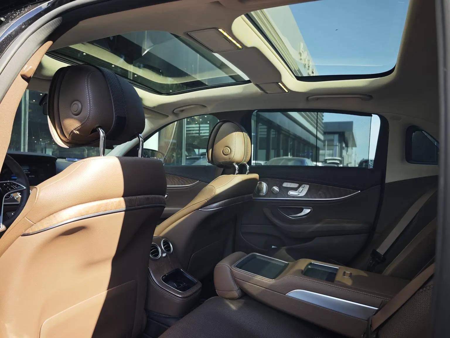Mercedes-Benz E Class 2023 E 300 L Luxury Sedan
