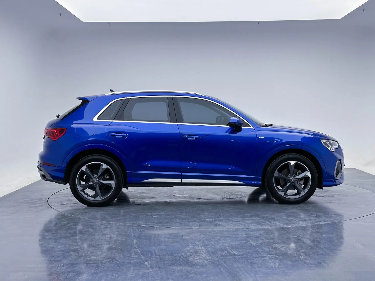 Audi Q3 2019 40 TFSI Dynamic Fashion