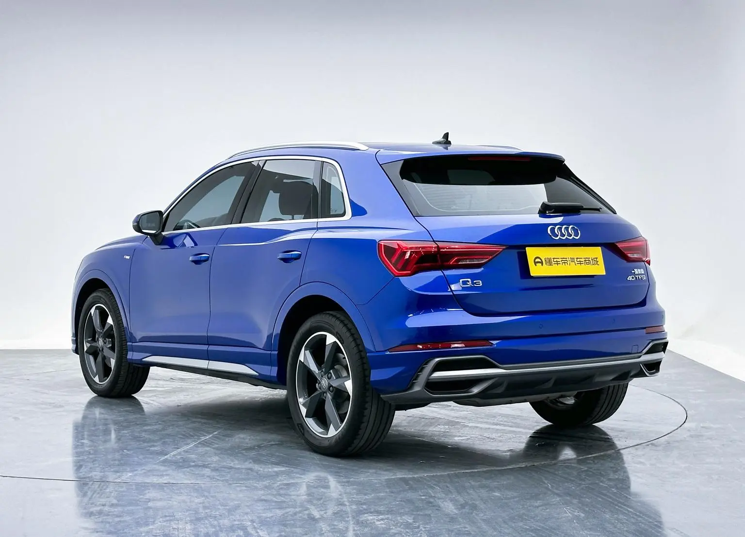 Audi Q3 2019 40 TFSI Dynamic Fashion