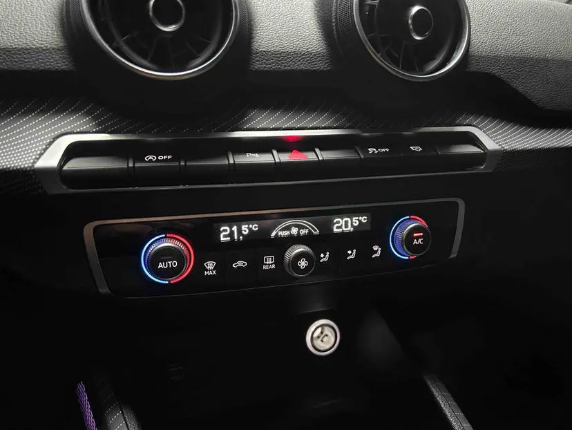 Audi Q2L 2020 35TFSI Dynamic Fashion