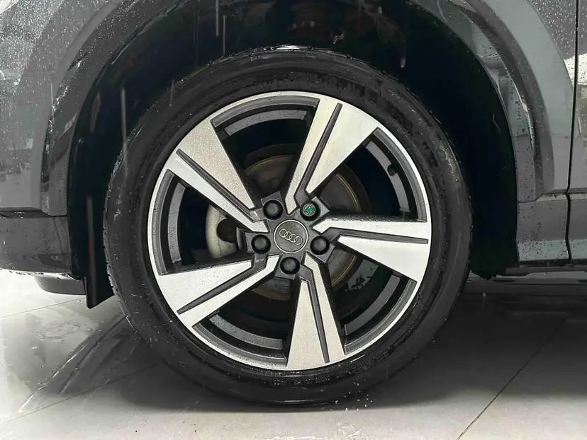 Audi Q2L 2020 35TFSI Dynamic Fashion