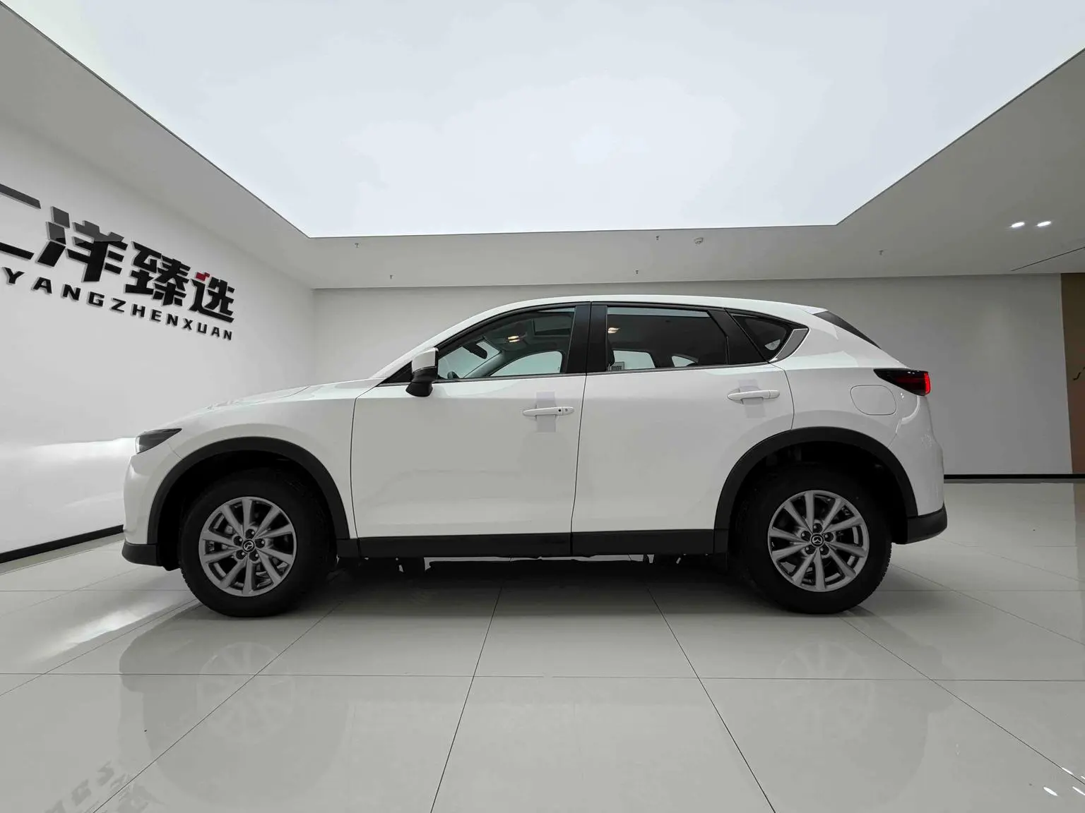 Mazda CX-5 2024 2.0L Auto 2WD Smart